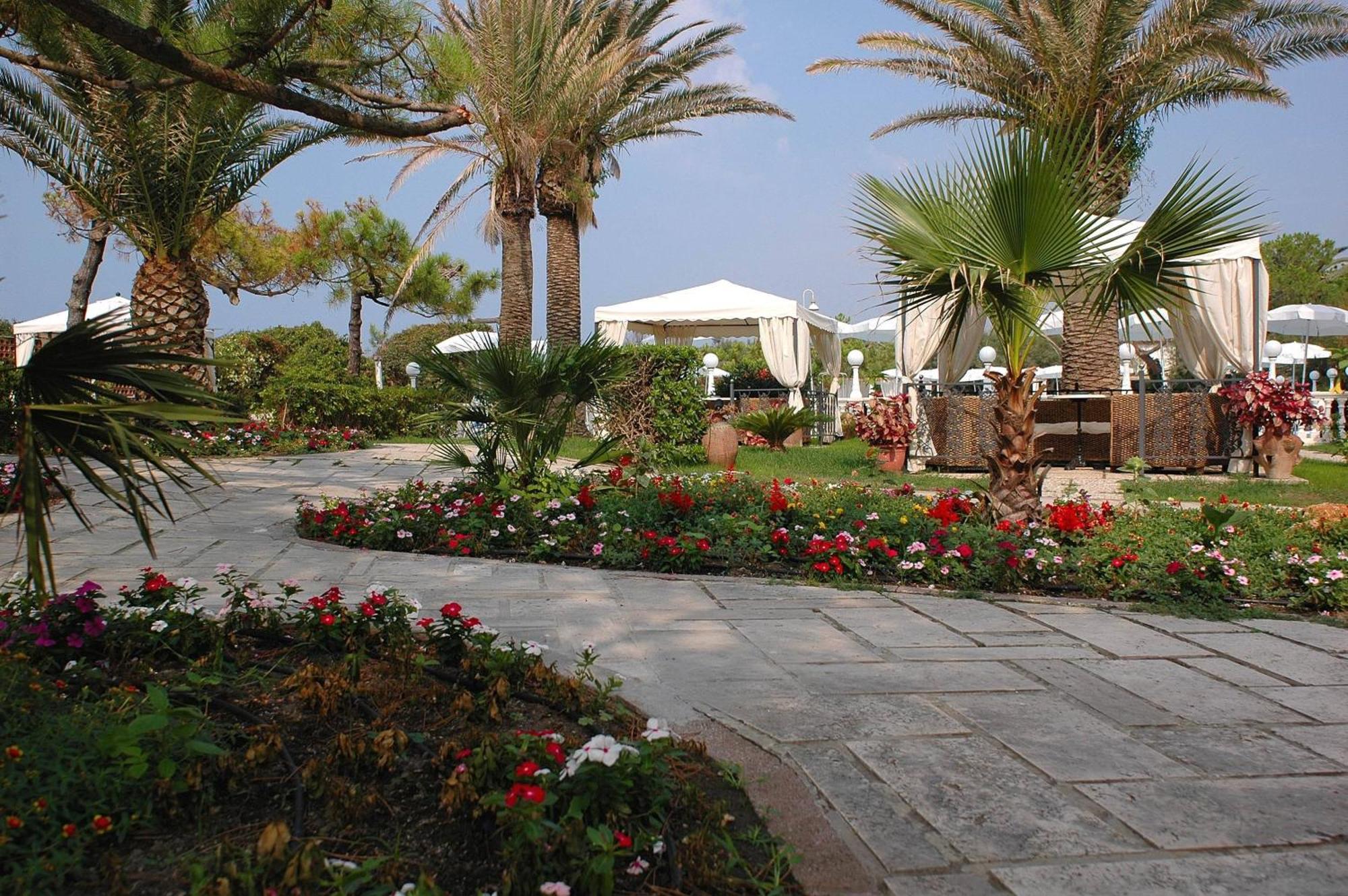 Domizia Palace Hotel Baia Domizia Einrichtungen foto
